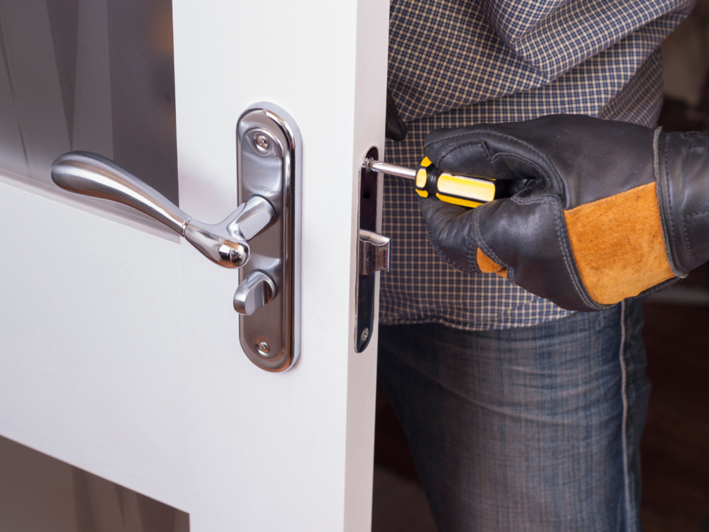 החלפת צילינדר, מנעולן בקריית גת, מנעולן בנתיבות, מנעולן חירום